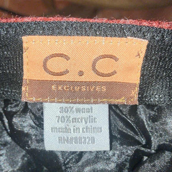 👩‍🎨❤️C C Exclusives Maroon Knit Wool & Acrylic Hat W/Rabbit Fur Accent OS - Picture 5 of 6